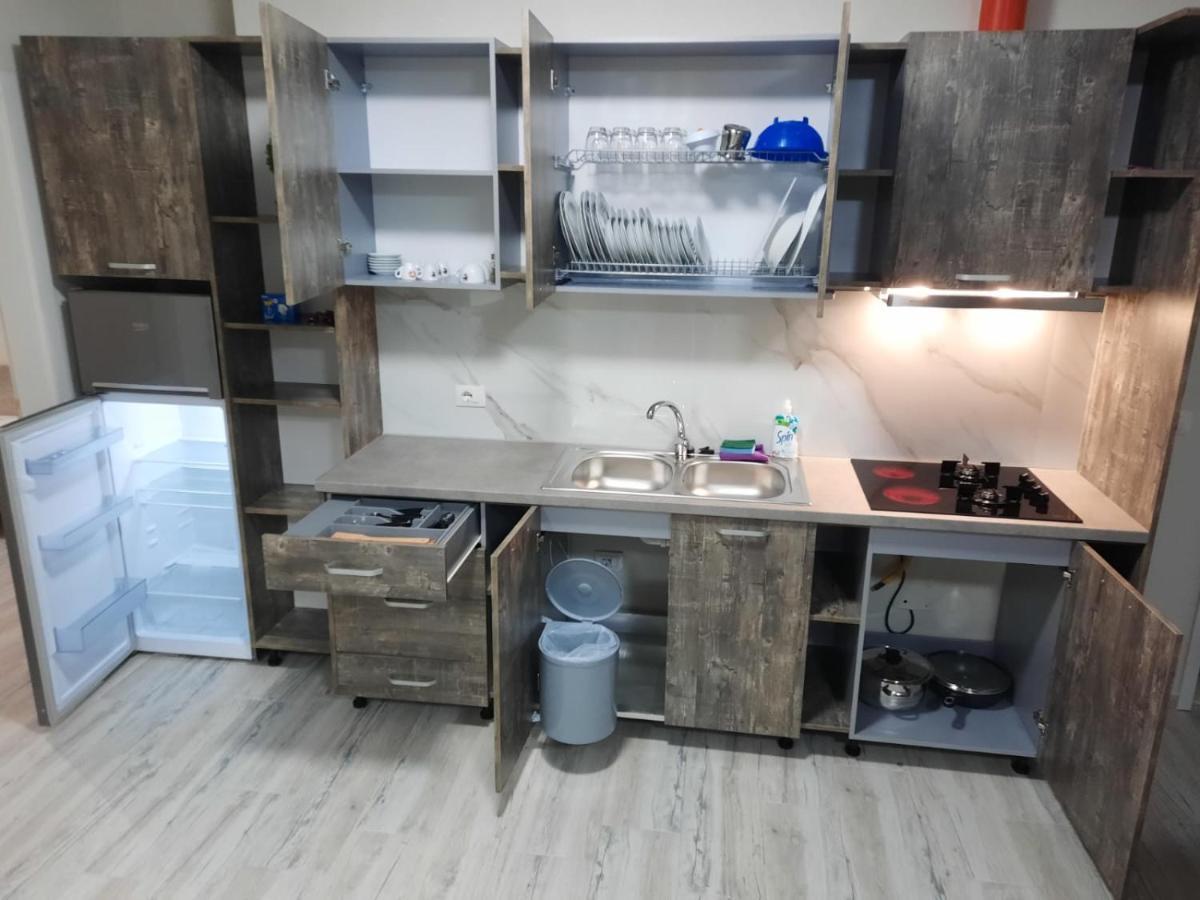 Disy Apartments Vlorë 外观 照片