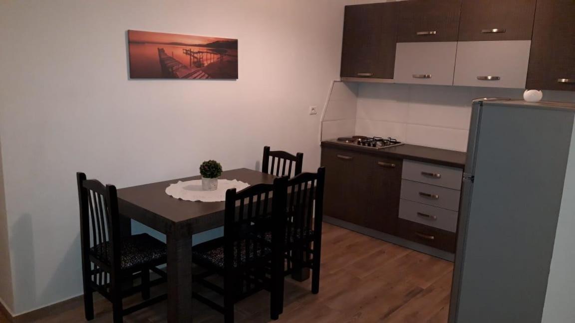 Disy Apartments Vlorë 客房 照片